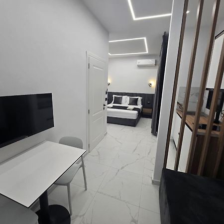 Elite Inn Vlorë エクステリア 写真
