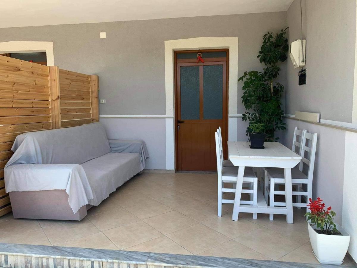 Elite Inn Vlorë 部屋 写真