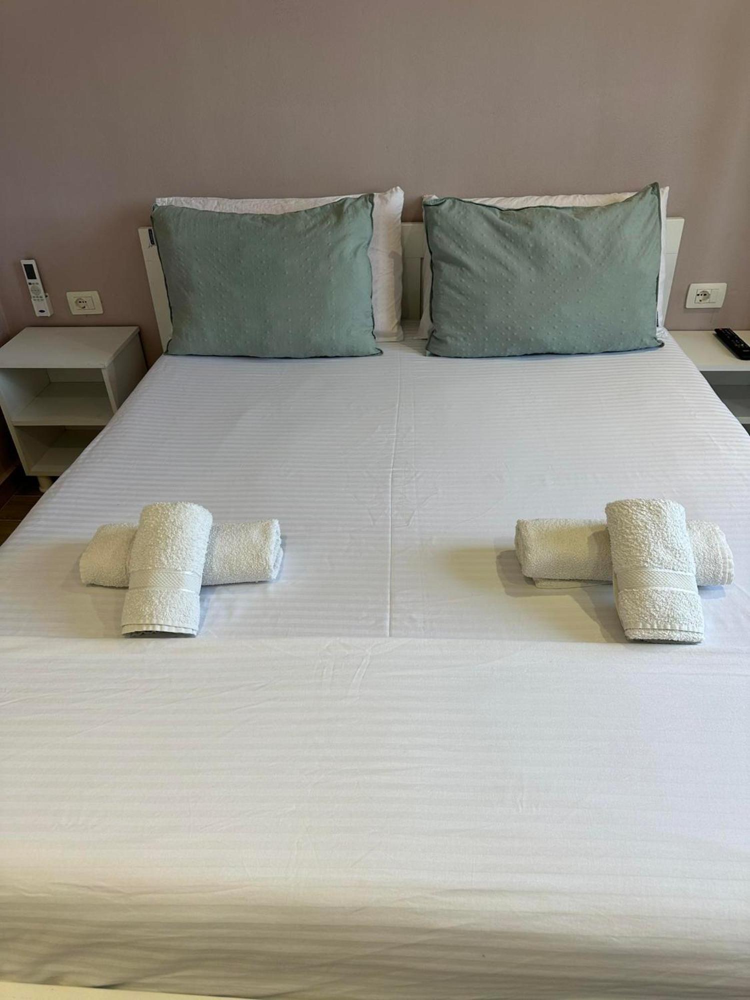 Elite Inn Vlorë エクステリア 写真