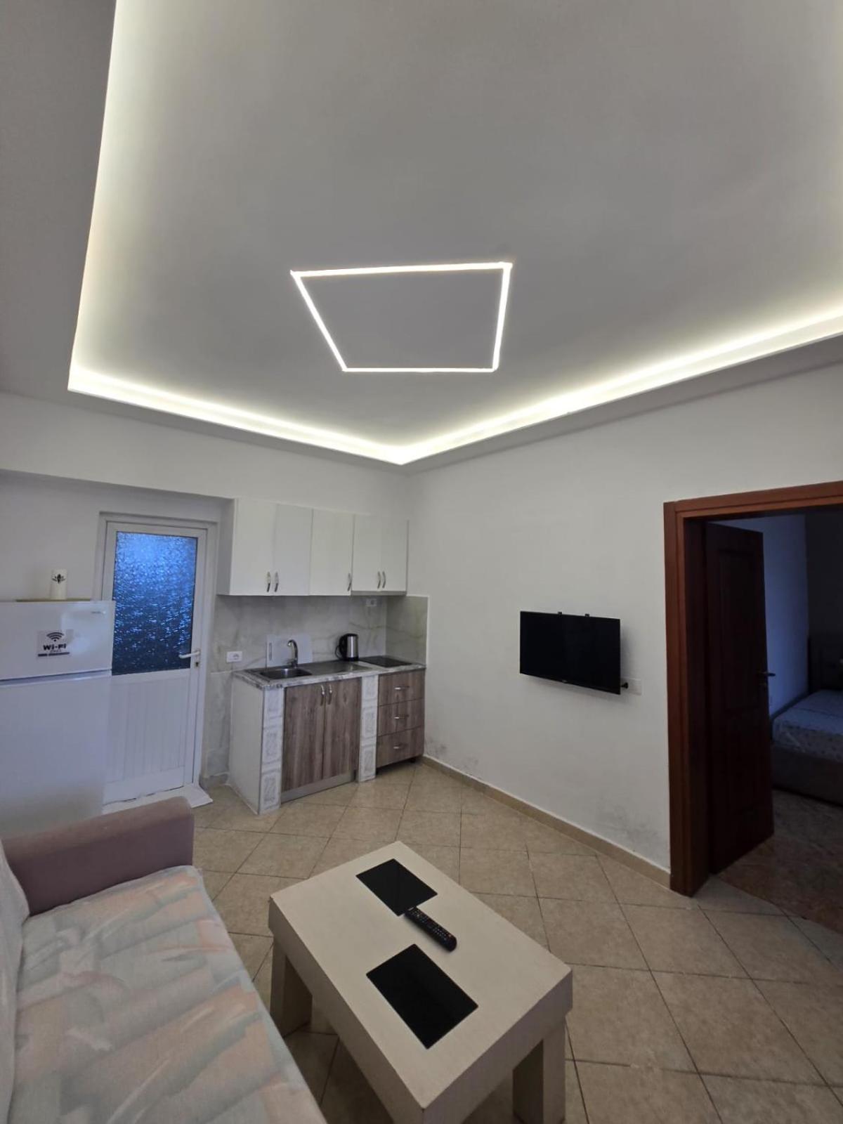 Elite Inn Vlorë エクステリア 写真