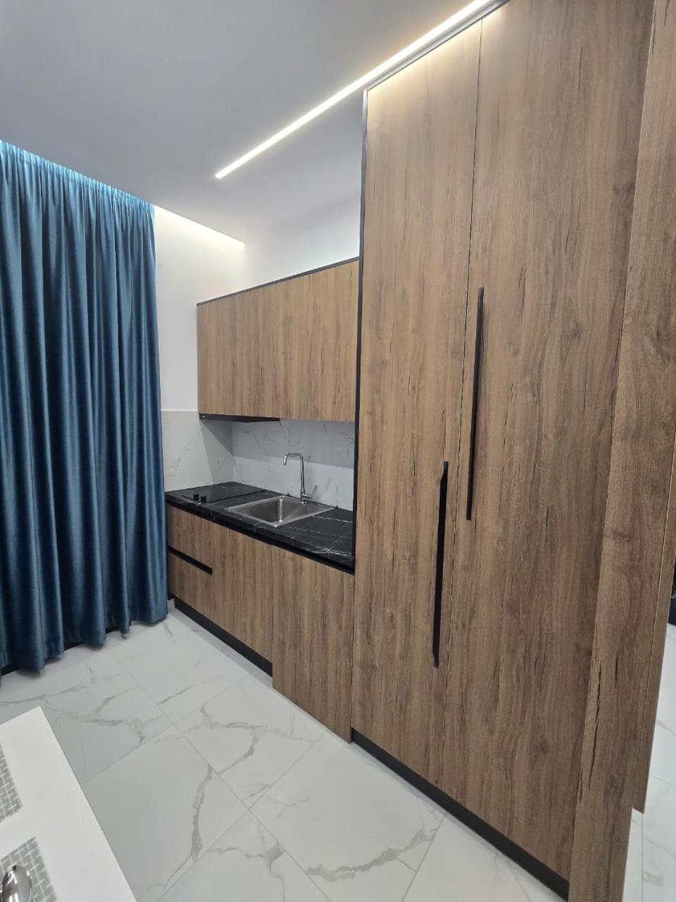 Elite Inn Vlorë エクステリア 写真