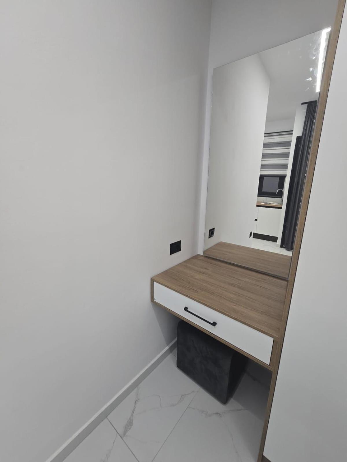 Elite Inn Vlorë エクステリア 写真